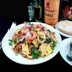 Arroz chaufa mariscos