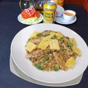 Arroz chaufa de Ave